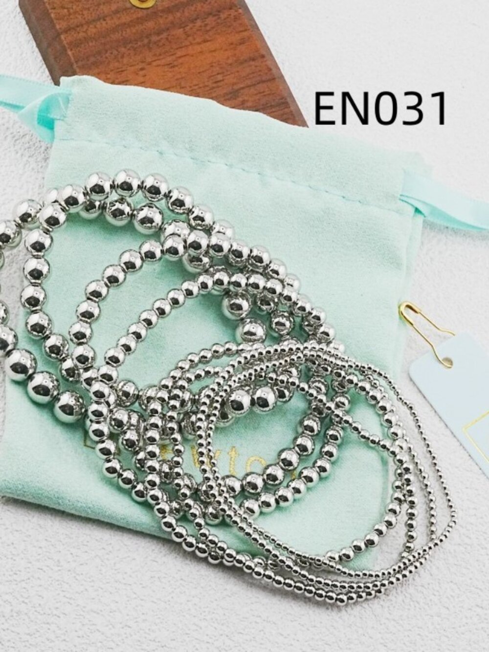 Enewton Platinum Bead Eight-Piece Bracelet Set